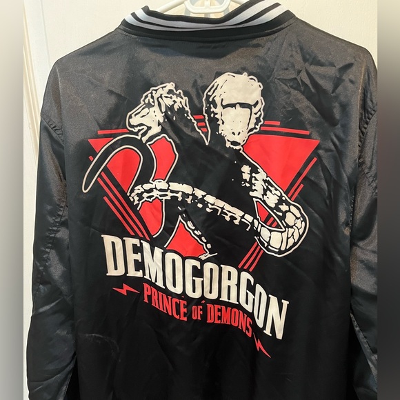 Dungeons & Dragons Prince Of Demons Demogorgon Satin Like Varsity Jacket Large - Picture 1 of 9